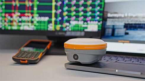 CHC i76 RTK GNSS Receiver with RTK Accuracy H 5 Mm V 10 Mm, External Power Supply 9.0-27.0 V DC, and Code Differential GNSS H <0.25 M V <0.50 M