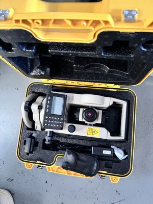 Theodolit Digital Elektronik Merek South NT-023 Tingkatkan Permainan Perataan Anda dengan Kompensator Peredam Magnetis South dan Tampilan LCD
