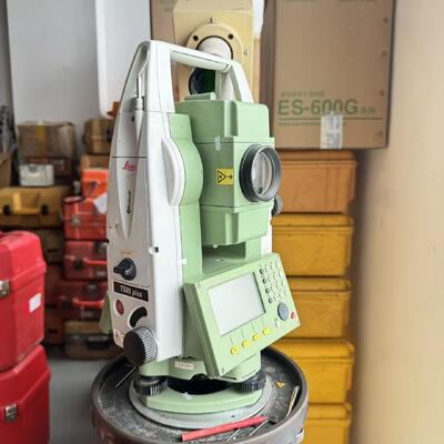 Leica TS09 Total Station dengan 5,0 